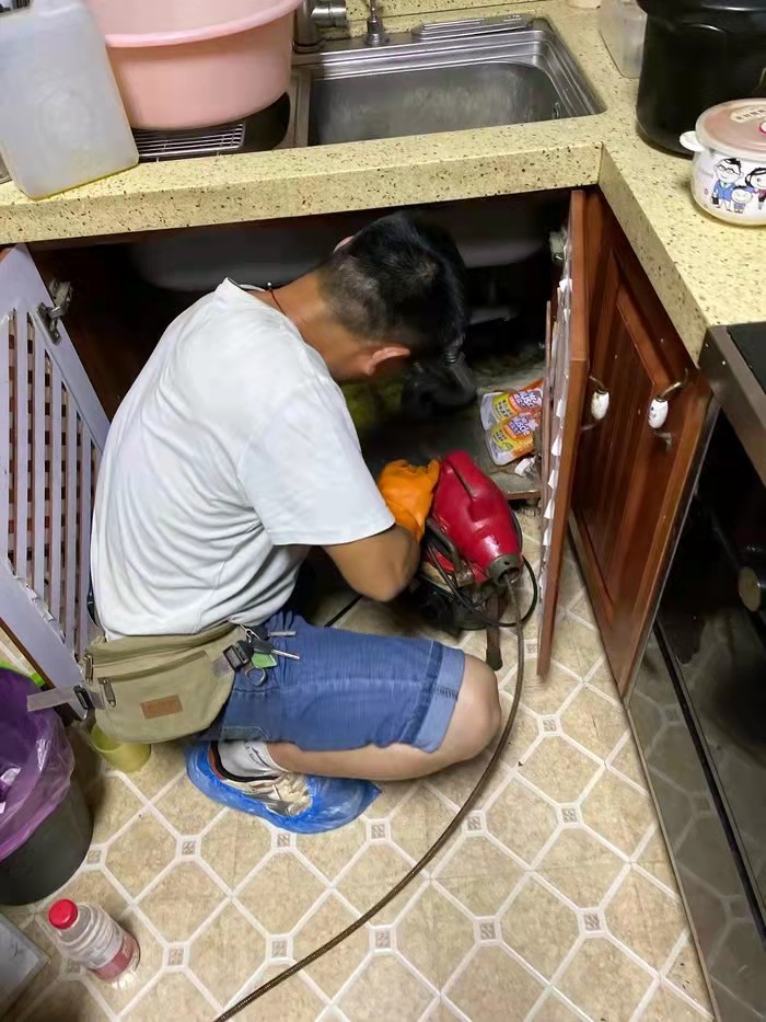 济水街道通下水道